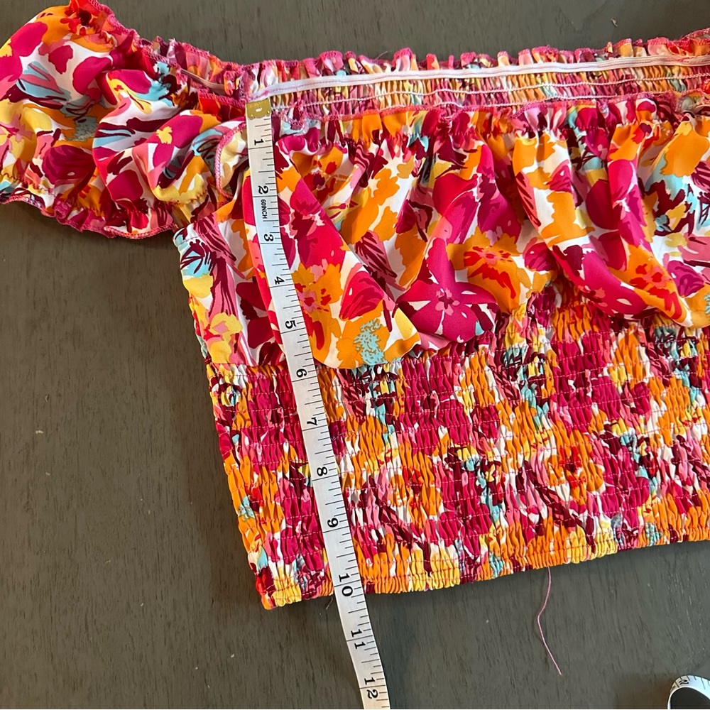SHEIN Shirred Crop Top Orange and Red Floral Size Large 8/10 - Picture 8 of 10